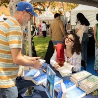 30 Iran Through Books 