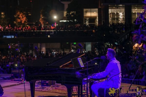 38 Kamyar at Grand Performances 2022