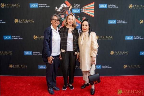 On The Red Carpet at the 2023 Farhang Film Festival Awards 002