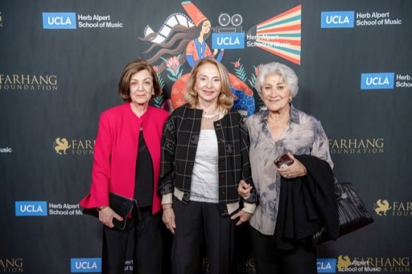 On The Red Carpet at the 2023 Farhang Film Festival Awards 007