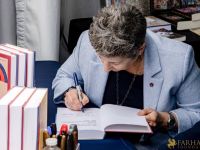 44 IRAN THROUGH BOOKS 2025 44 IRAN THROUGH BOOKS 2025