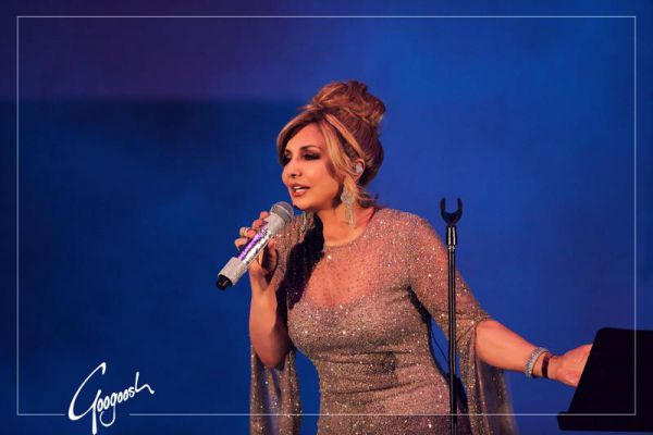 googoosh at the hollywood bowl 002
