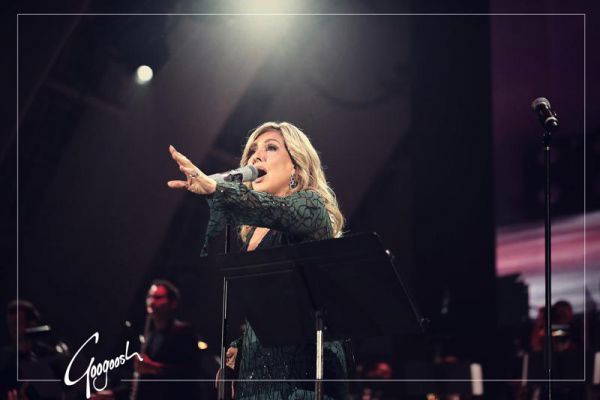 googoosh at the hollywood bowl 003