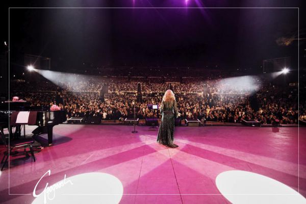 googoosh at the hollywood bowl 006