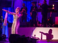 googoosh at the hollywood bowl 045