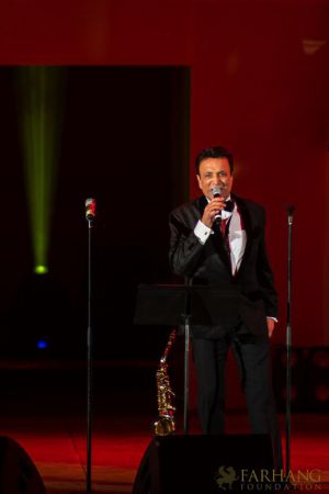 googoosh at the hollywood bowl 050