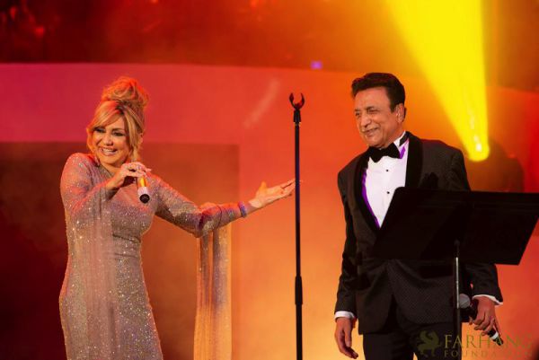 googoosh at the hollywood bowl 054