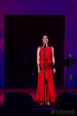 googoosh at the hollywood bowl 068
