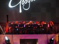 googoosh at the hollywood bowl 081