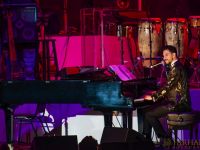 googoosh at the hollywood bowl 092