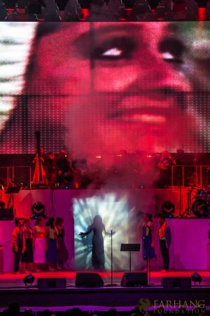 googoosh at the hollywood bowl 102