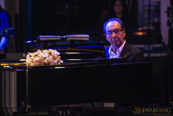 googoosh at the hollywood bowl 114