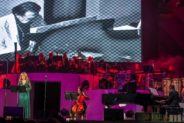 googoosh at the hollywood bowl 117