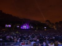 googoosh at the hollywood bowl 125