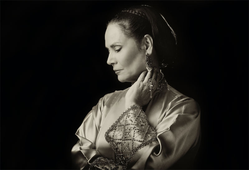 Parisa BW